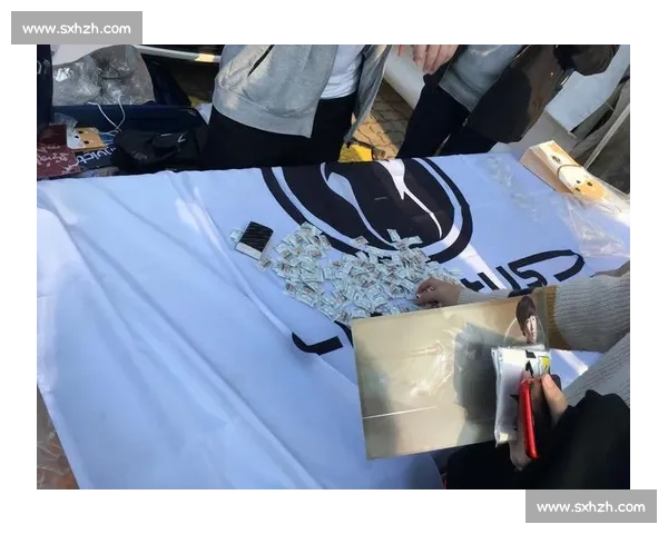 粉丝狂热！穿越火线电竞世界杯现场人山人海，应援声震天